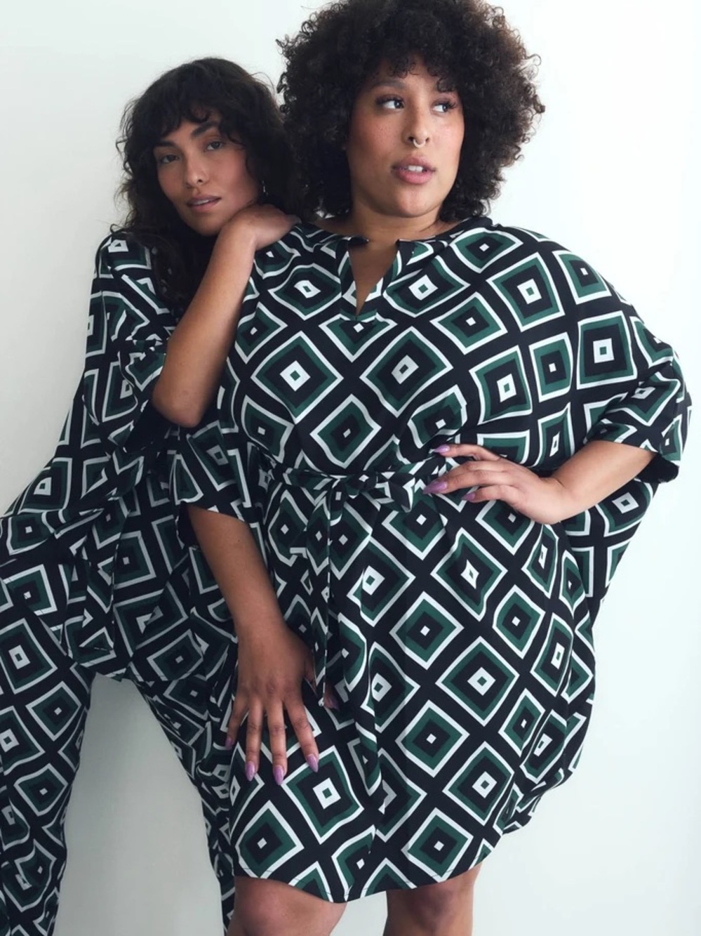 RUTI Vintage Geo Black and Green Geo Print Oversized Cinched Waist Blouse Tunic